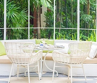 Раздвижное панорамное остекление беседок